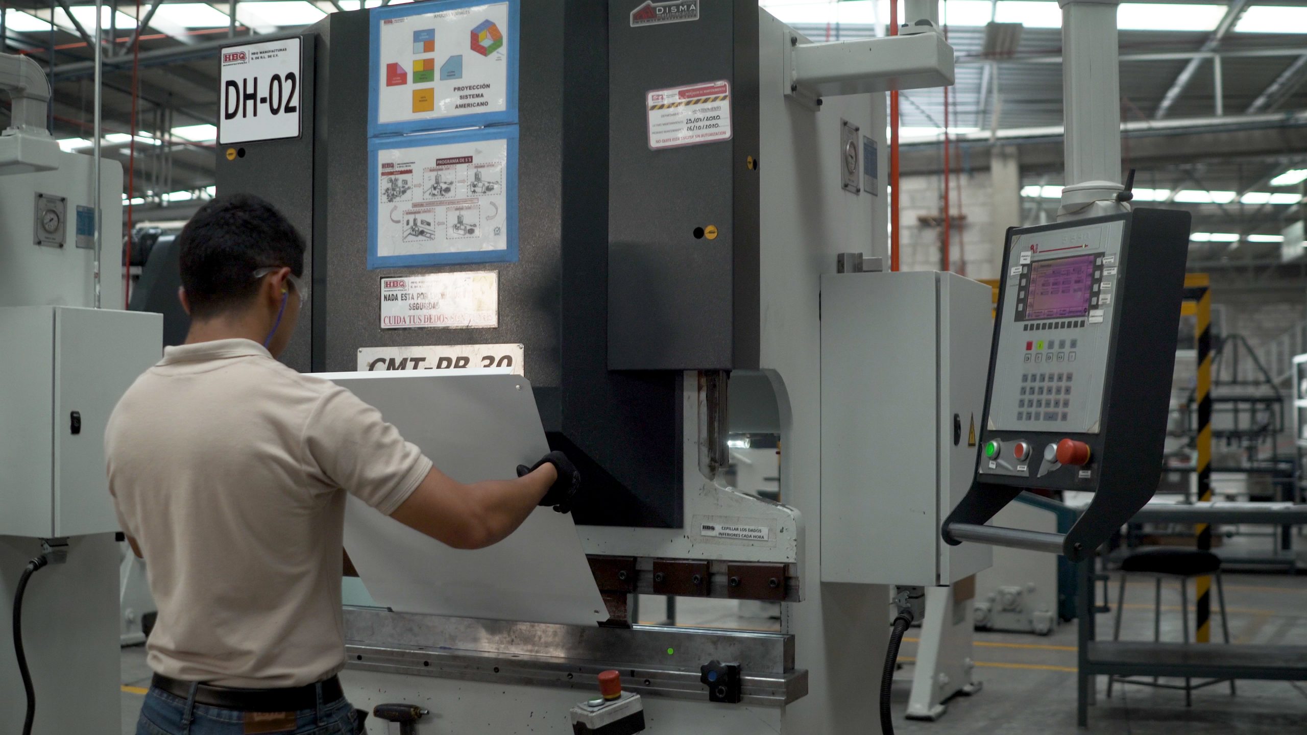 MAIN CUT HBQ.00_00_53_20.Imagen fija022